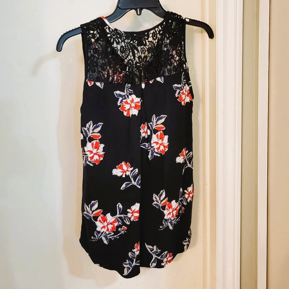 Le Chateau Sleeveless Blouse and Maxi Skirt - Picture 4 of 9